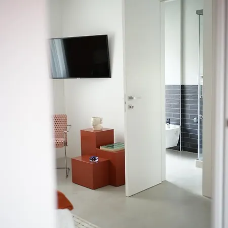 Parisina Design Nocleg ze śniadaniem 3*