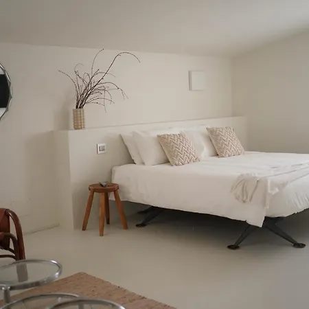 Parisina Design Bed & Breakfast *