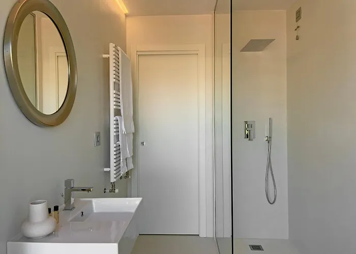 Oda ve Kahvaltı Parisina Design 3*