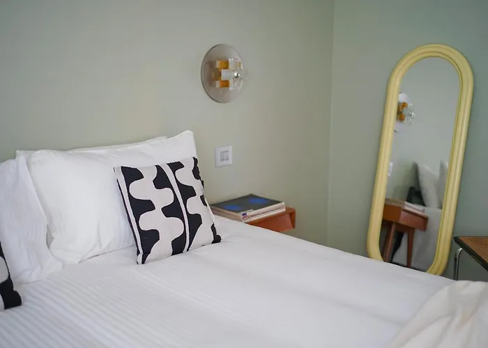 Parisina Design Bed & Breakfast