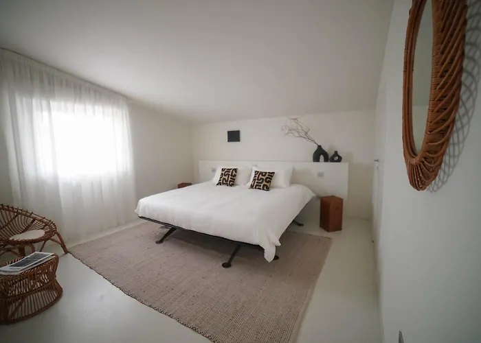 Oda ve Kahvaltı Parisina Design 3*